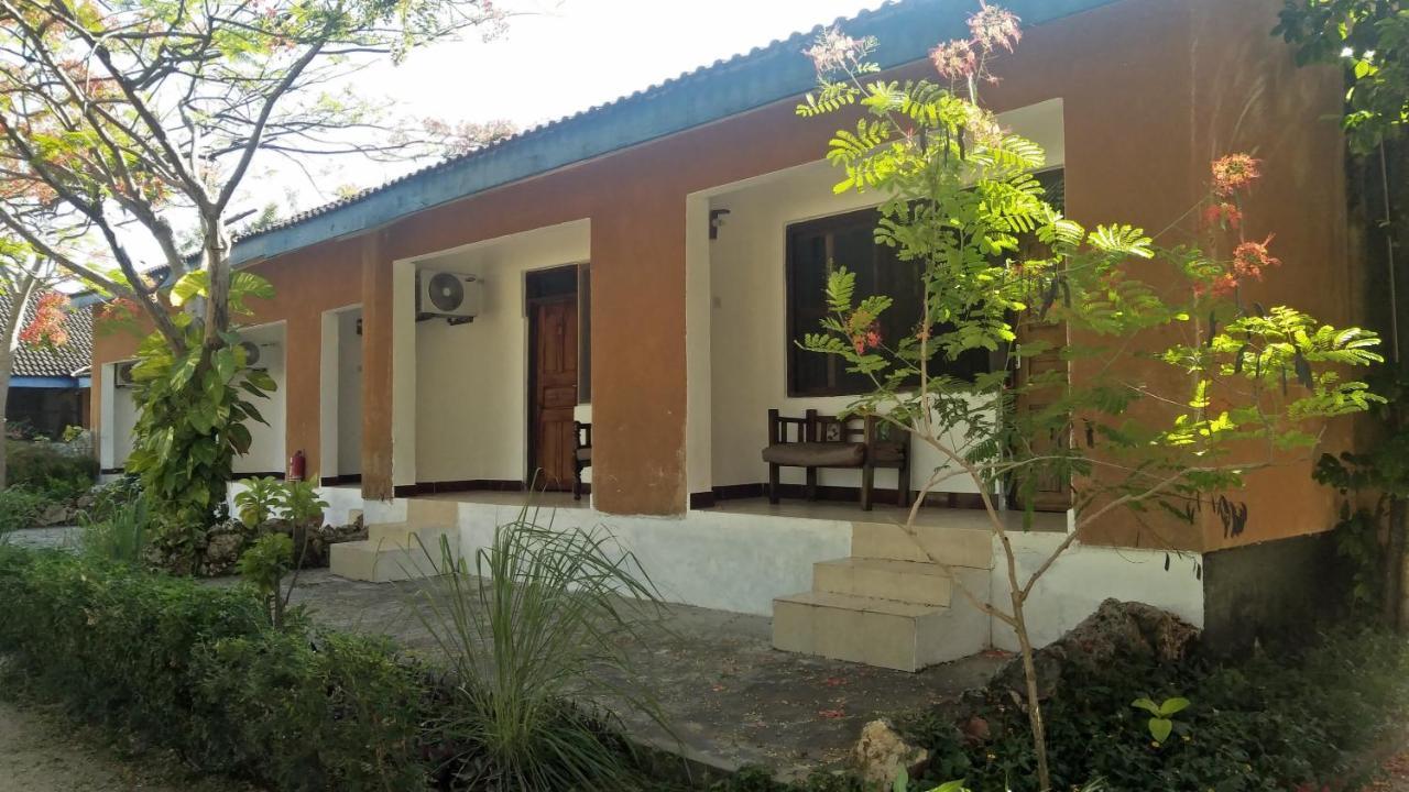 Funky Squids Beach Resort Bagamoyo Exterior photo